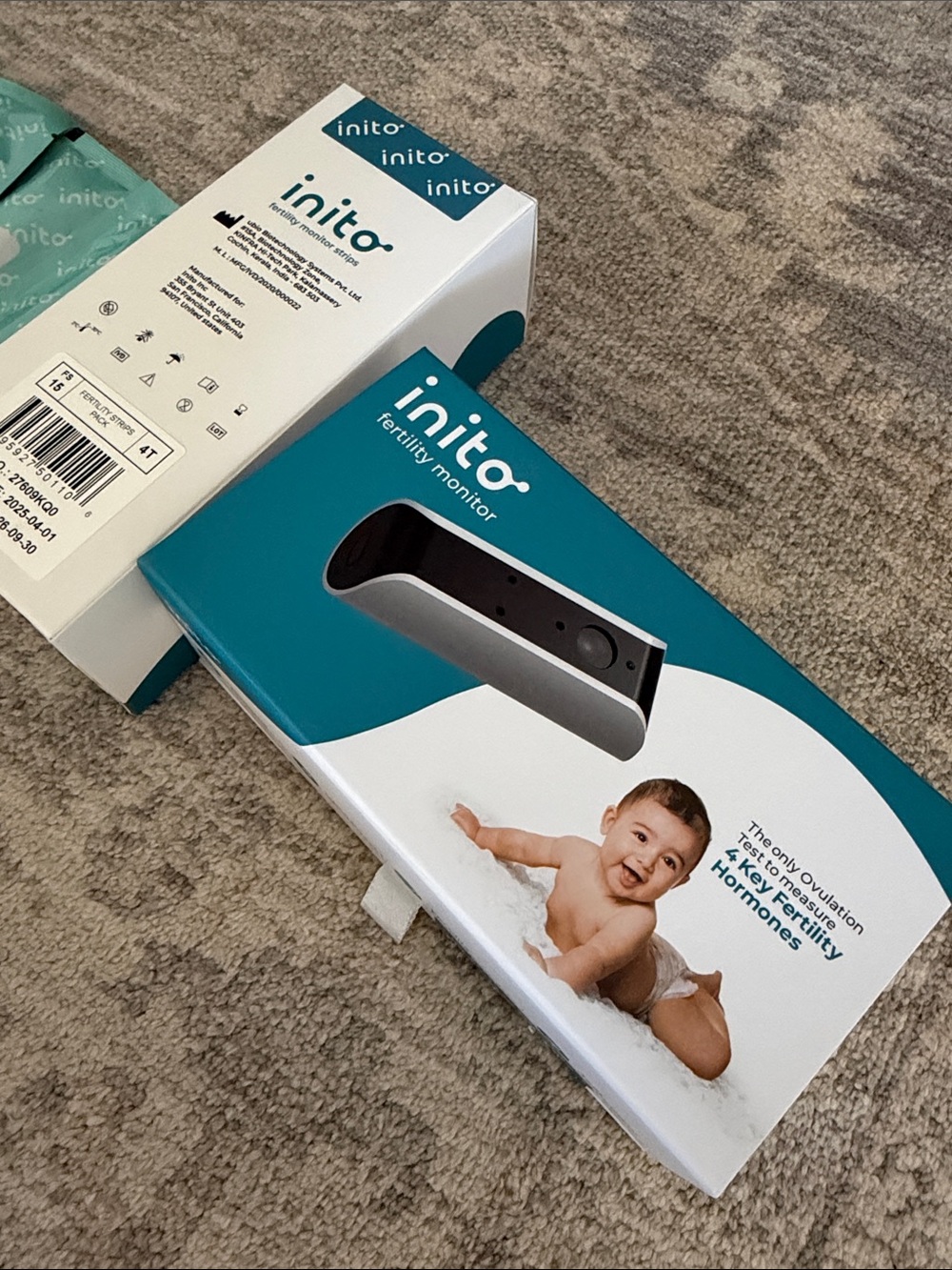 Inito Fertility Monitor - iPhone 13 Pro